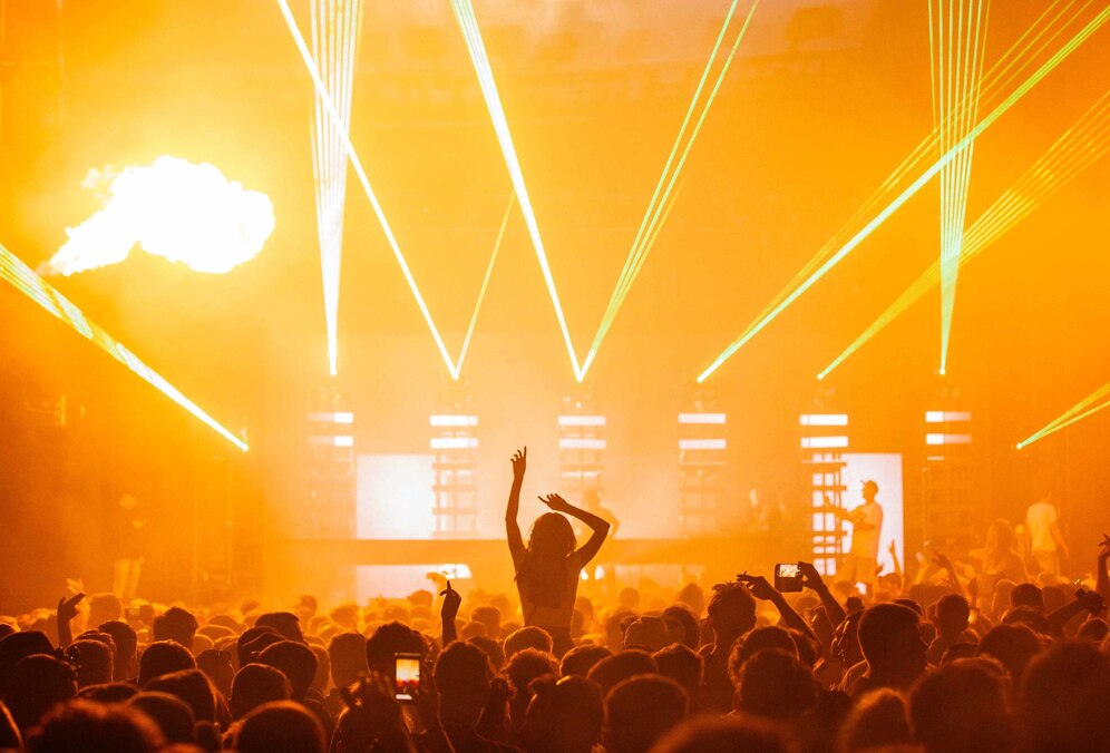 Acquisition of tickets for cultural events and/or concerts